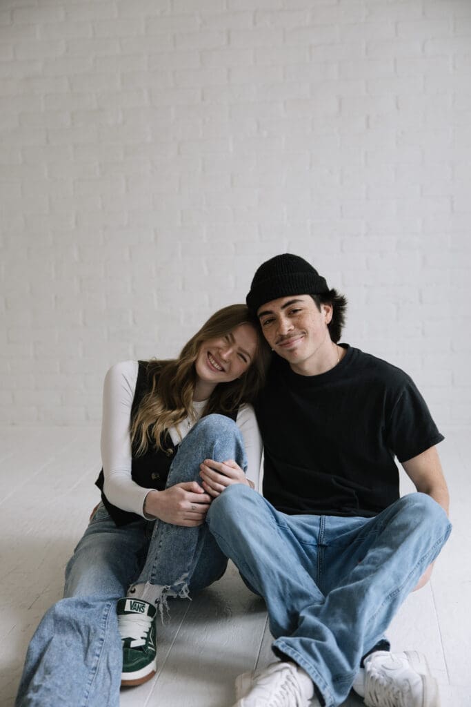 Idaho wedding photographer. Boise couples photographer. Idaho portrait photographer. Engagement photographer. Boise mini photoshoot.