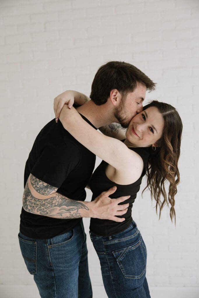 Idaho wedding photographer. Boise couples photographer. Idaho portrait photographer. Engagement photographer. Boise mini photoshoot.