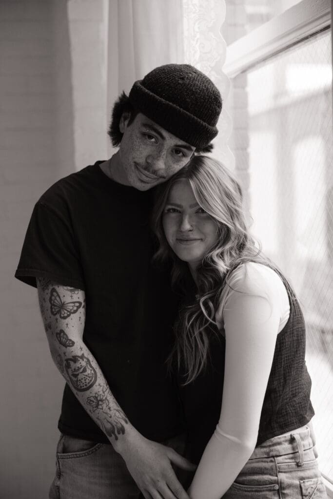 Idaho wedding photographer. Boise couples photographer. Idaho portrait photographer. Engagement photographer. Boise mini photoshoot.