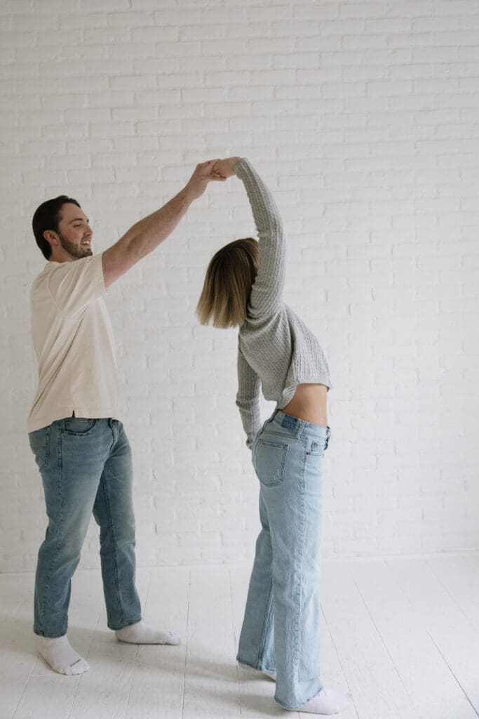 Idaho wedding photographer. Boise couples photographer. Idaho portrait photographer. Engagement photographer. Boise mini photoshoot.