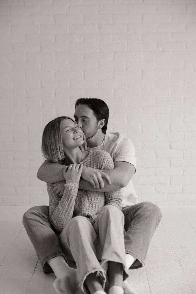 Idaho wedding photographer. Boise couples photographer. Idaho portrait photographer. Engagement photographer. Boise mini photoshoot.