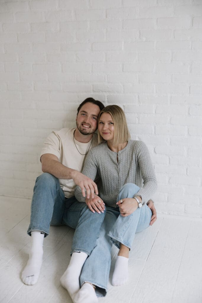 Idaho wedding photographer. Boise couples photographer. Idaho portrait photographer. Engagement photographer. Boise mini photoshoot.